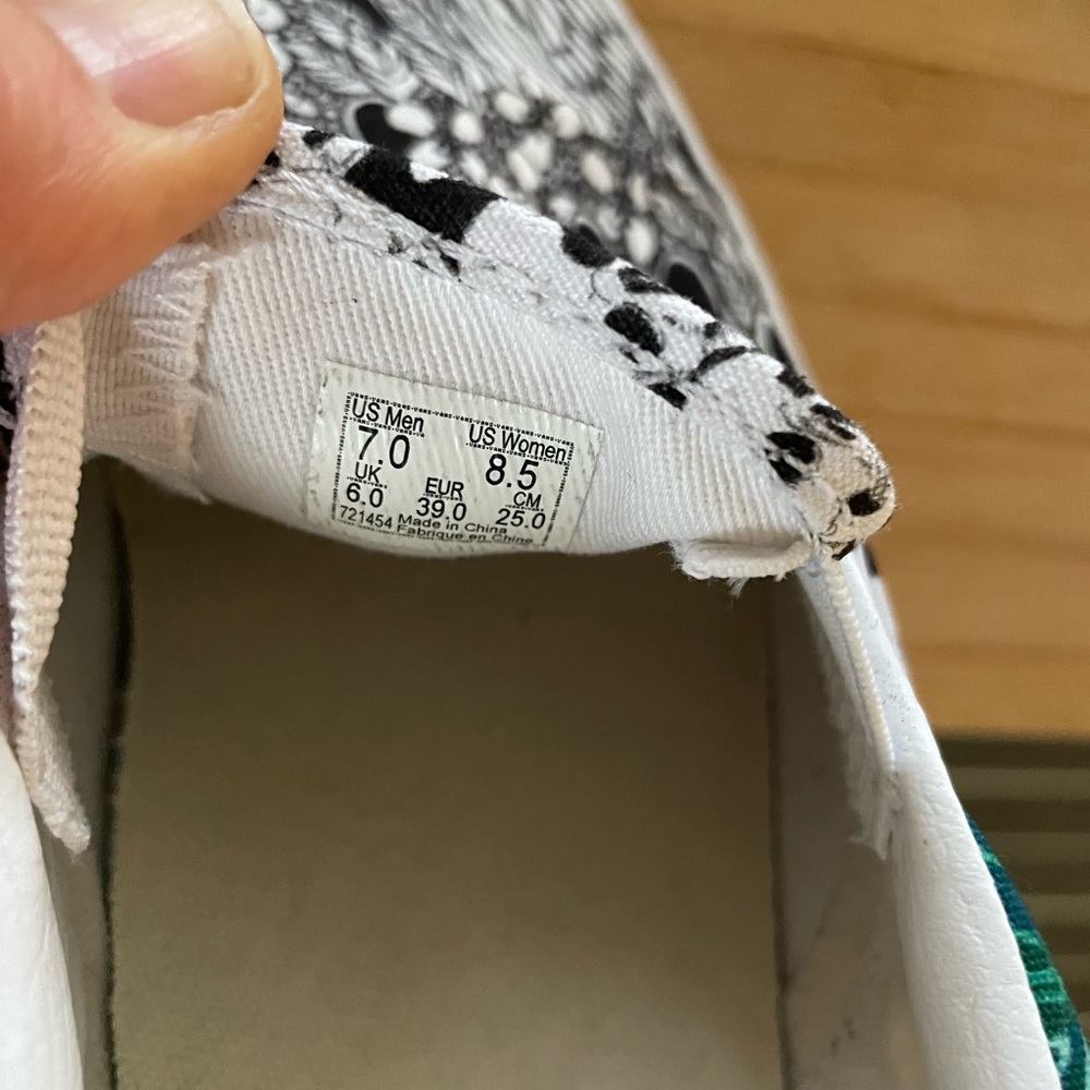 Vans Customs Slip-On - Picture 8 of 8